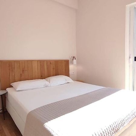 Harmony Suite In The Center Of Kalamata Bagian luar foto